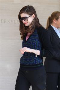 Anne Hathaway candids in London August 24, 2011 