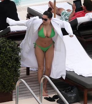 Kelly Brook bikini candids by the pool in Miami 2/1/13 