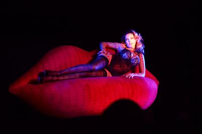 Kelly Brook - Forever Crazy At Crazy Horse, London 2012 Gal Number