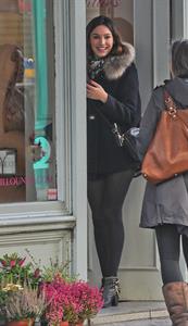 Kelly Brook Visiting her favourite nail bar in Maida Vale - October 4, 2012 