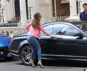 Kelly Brook - Leaving her London home - August 3, 2012