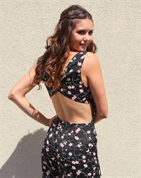 Nina Dobrev - Outside Barnes & Nobel in Atlanta - September 15, 2012