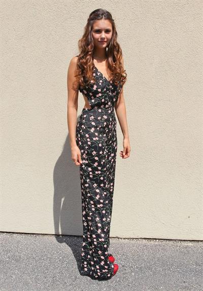 Nina Dobrev - Outside Barnes & Nobel in Atlanta - September 15, 2012