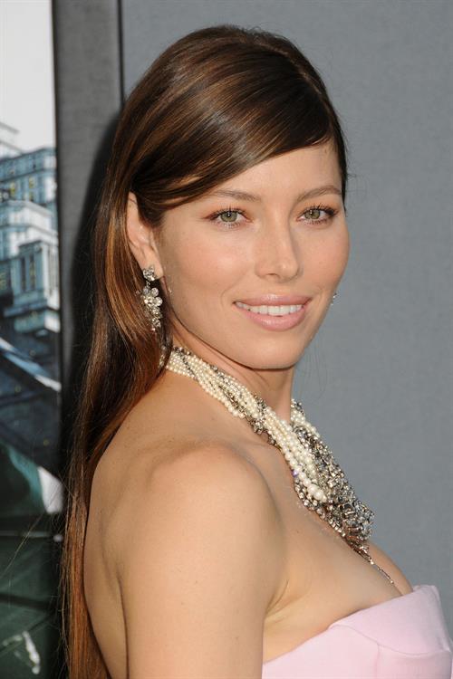 Jessica Biel  Total Recall  Los Angeles Premiere - August 1 2012 