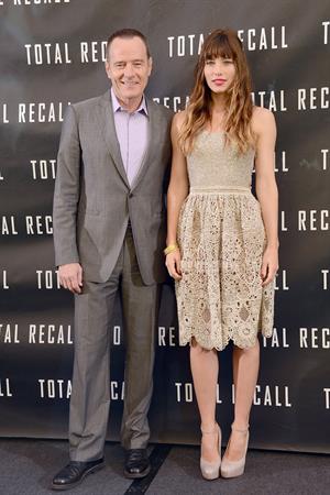 Jessica Biel poses at the Total Recall - Los Angeles Photo Call on July 28, 2012 in Beverly Hills, California