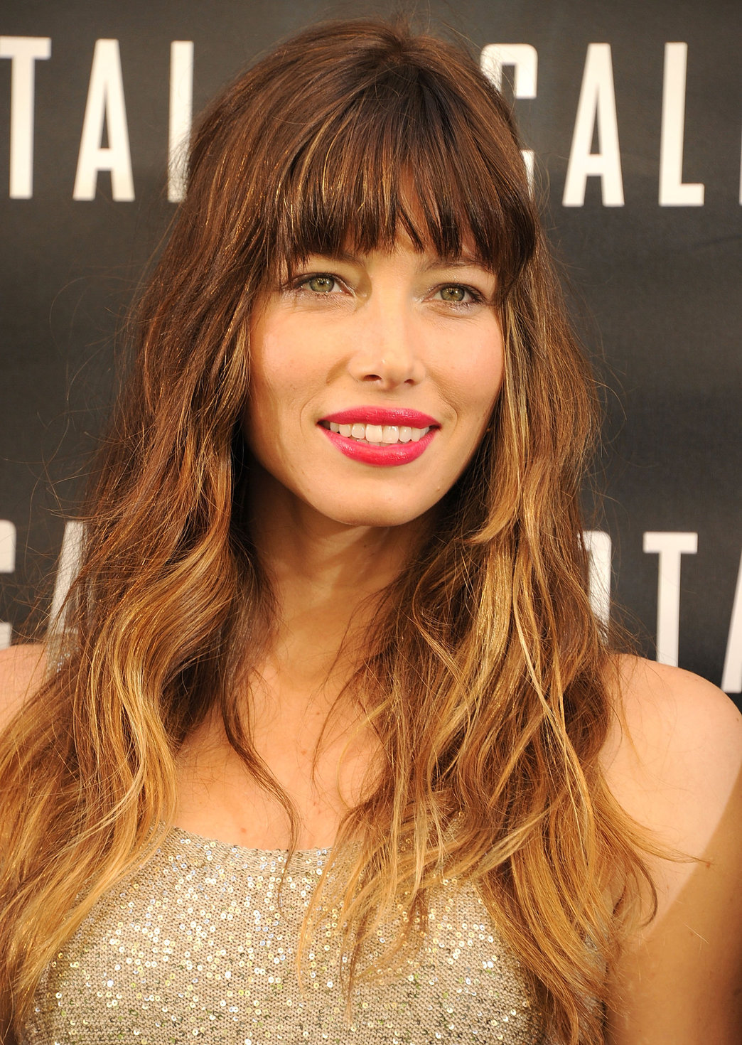 Jessica Biel poses at the Total Recall - Los Angeles Photo Call on July 28, 2012 in Beverly Hills, California
