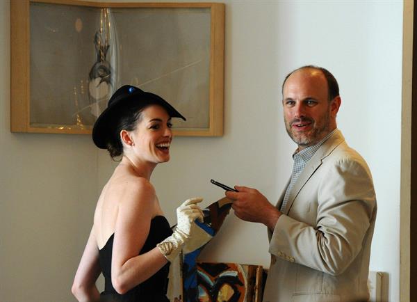 Anne Hathaway Ruinart Private Art Auction 2-10-2011 