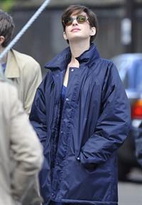 Anne Hathaway set of One Day in Paris August 31, 2013