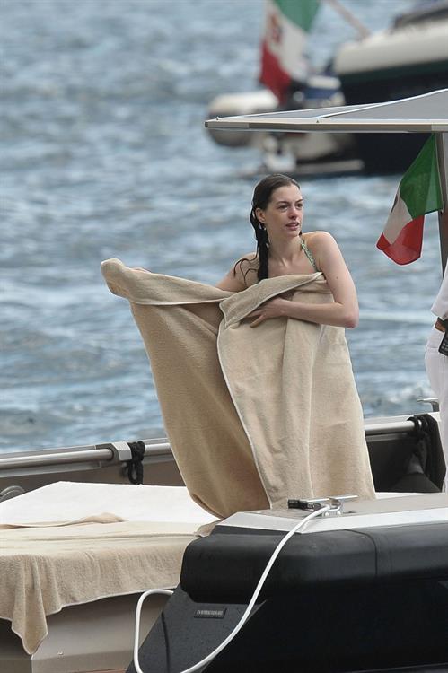 Anne Hathaway on vacation in Italy July 22, 2011 