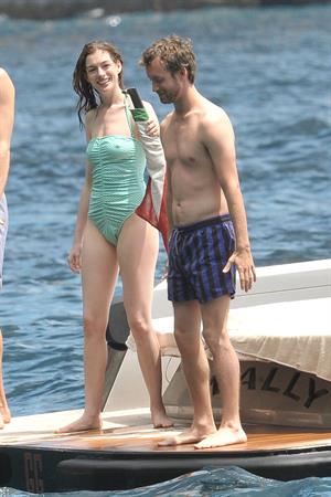 Anne Hathaway on vacation in Italy July 22, 2011 