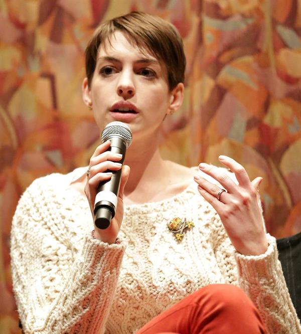 Anne Hathaway SAG screening and Q&A of  Les Miserables  in Beverly Hills December 15-2012 