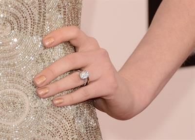 Anne Hathaway attends the Critics' Choice Movie Awards 2013 with Skinnygirl Cocktails at Barkar Hangar