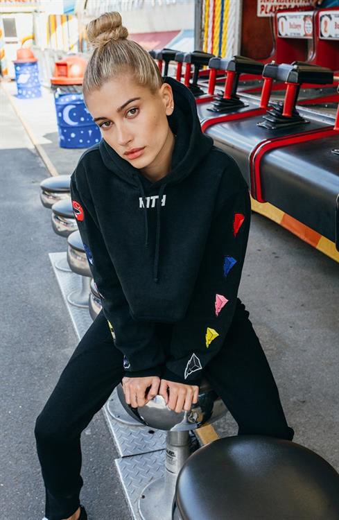 Hailey Bieber