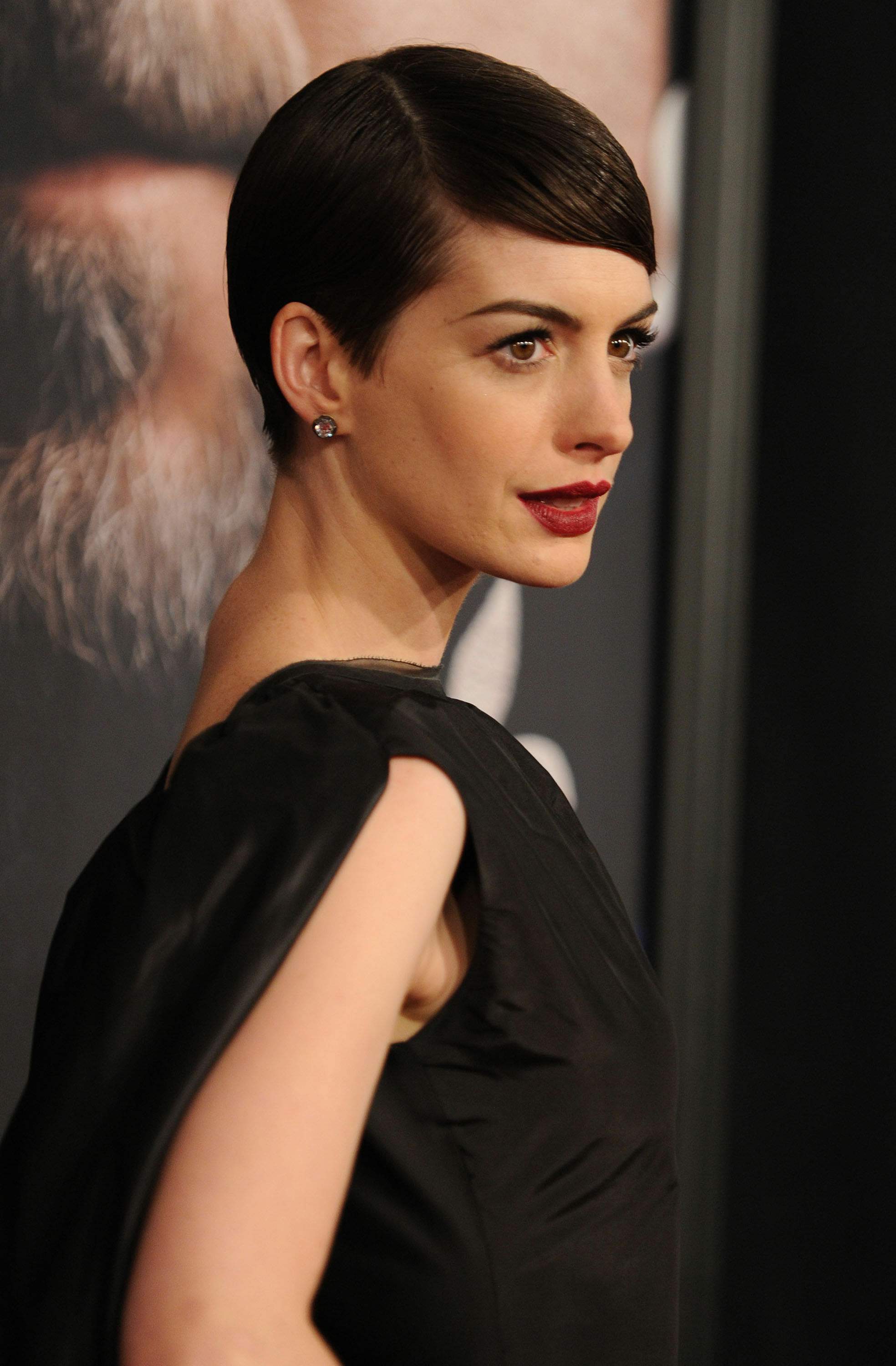 Anne Hathaway Les Miserables NY Premiere December 10-2012 