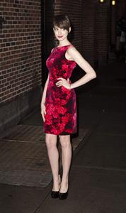 Anne Hathaway outside Ed Sullivan Theater for Letterman December 10-2012 