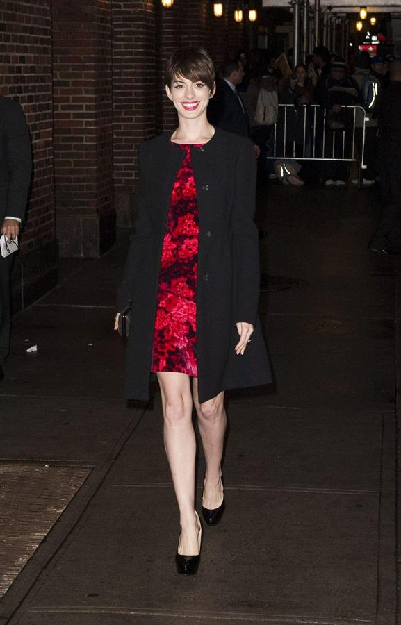 Anne Hathaway outside Ed Sullivan Theater for Letterman December 10-2012 