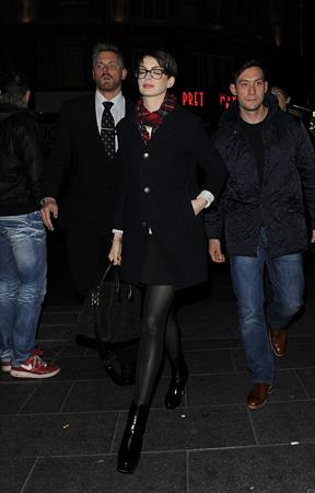 Anne Hathaway leaving her hotel and heading to the Empire Cinema Theatre in London - December 4, 2012