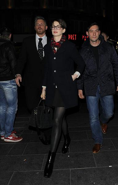 Anne Hathaway leaving her hotel and heading to the Empire Cinema Theatre in London - December 4, 2012