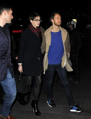 Anne Hathaway leaving her hotel and heading to the Empire Cinema Theatre in London - December 4, 2012