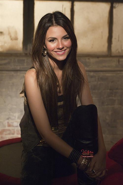 Victoria Justice fst 'Freak the Freak Out' music video set stills 2010 