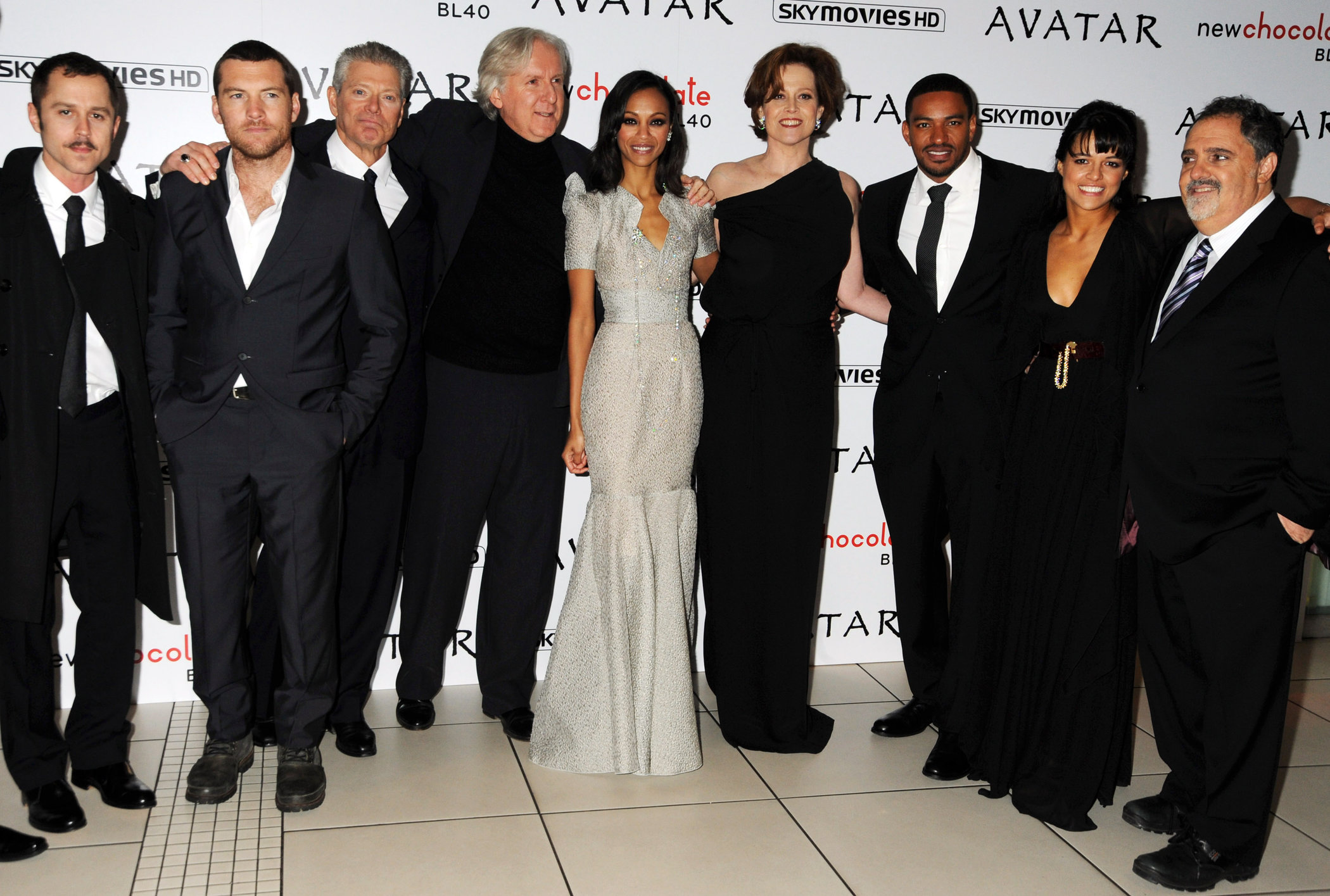 Zoe Saldana at  Avatar  World Premiere in London 10-12-2009