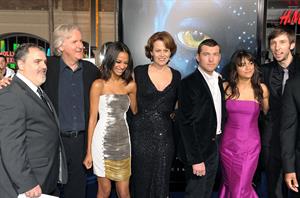 Zoe Saldana ''Avatar'' Premiere in Los Angeles December 16, 2009   