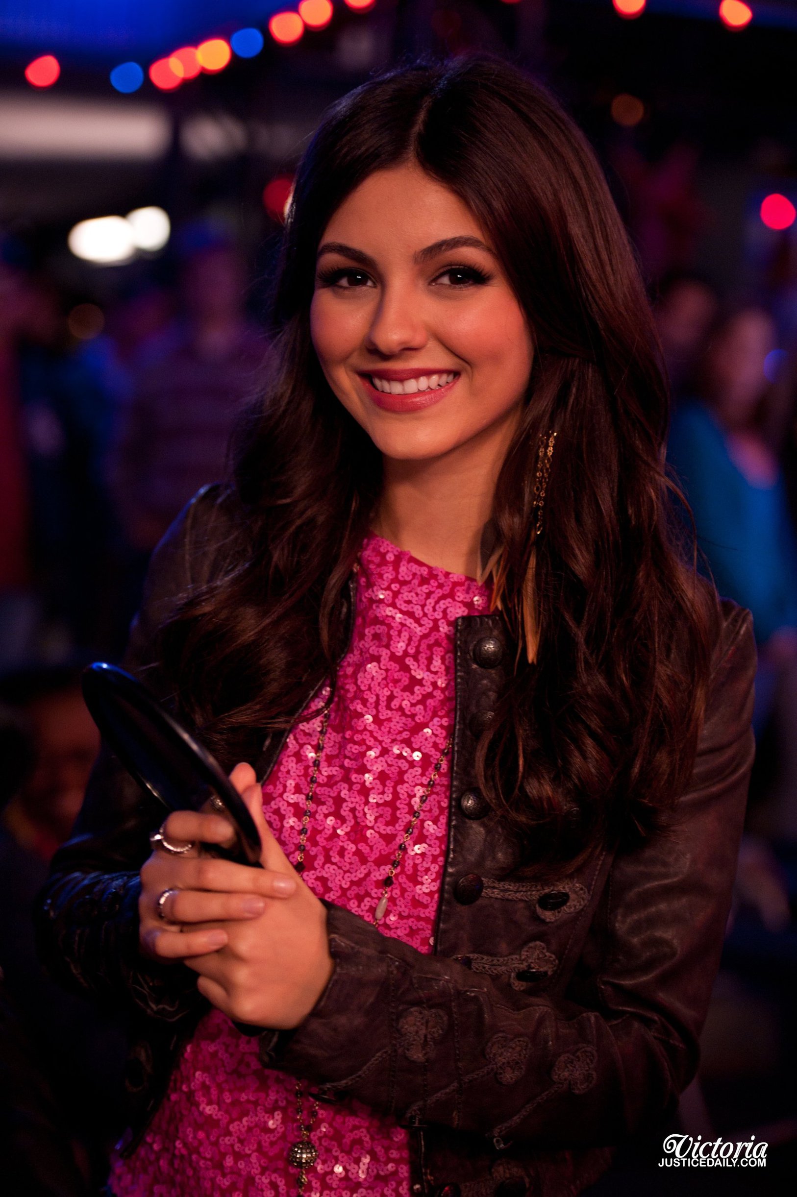 Victoria Justice Victorious Season 3 Episode 19 'Tori fies Beck and Jade' stills 