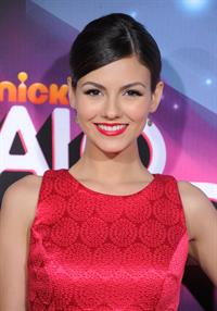 Victoria Justice video TeenNick HALO awards in Hollywood 11/17/12 