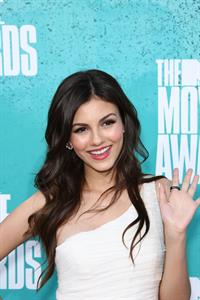 Victoria Justice - MTV Movie Awards at Universal Studios, Arrivals - June 3, 2012