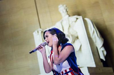 Katy Perry Kid’s Inaugural concert candids in Washington D.C, January 19, 2013 