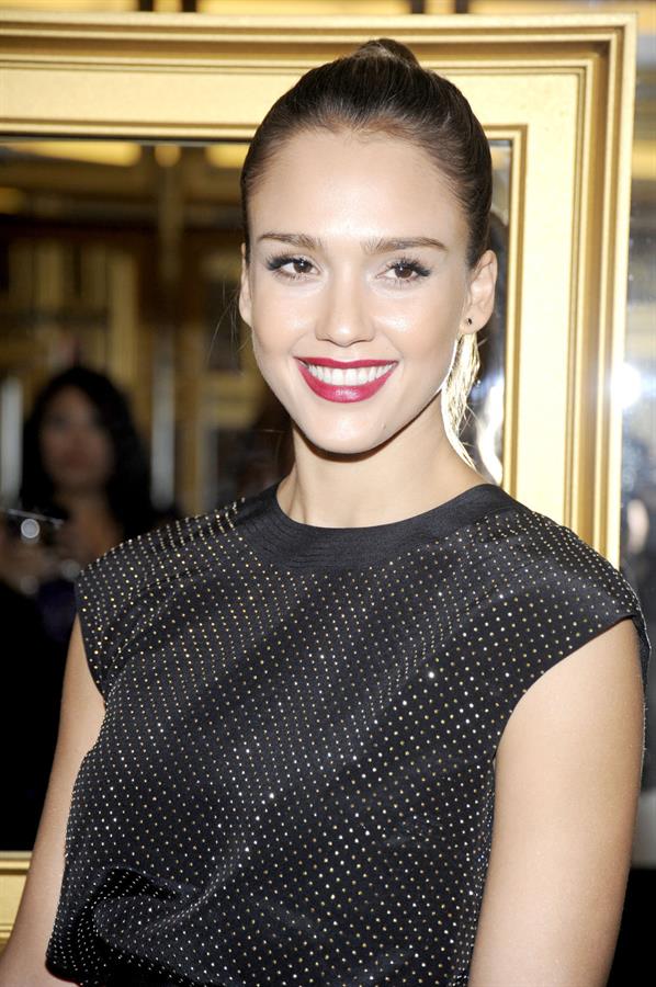 Jessica Alba Versace for H&M Fashion Event at the H&M on November 8 2011 