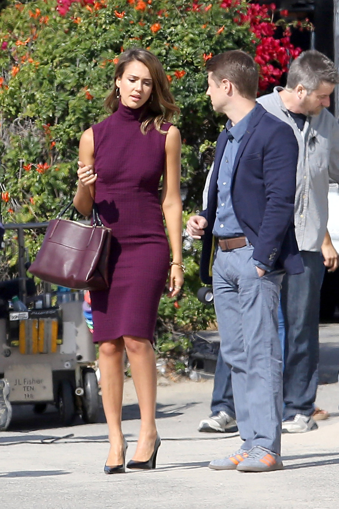Jessica Alba “How to Make Love Like an Englishman” set candids in Los Angeles, November 4, 2013 