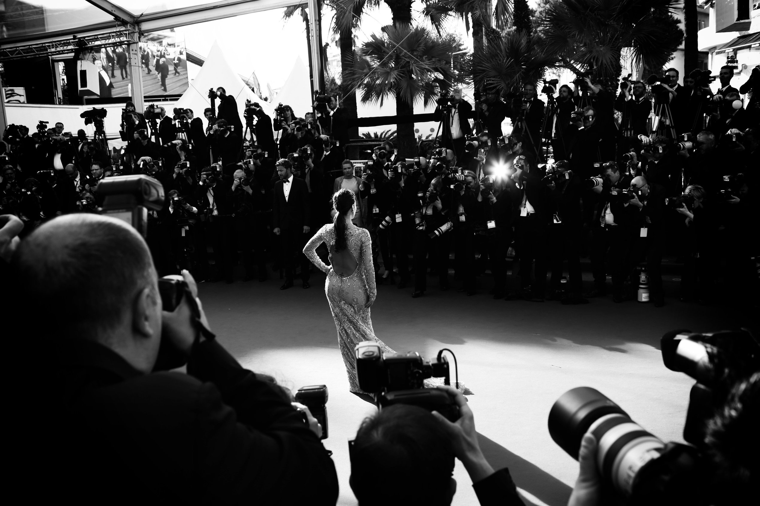 Eva Longoria in a Versace dress at the premiere of Le Passe in Cannes (17.05.2013) 