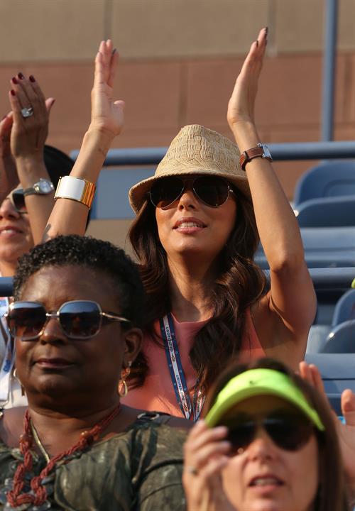 Eva Longoria - US Open in Flushing Meadows 30.08.12