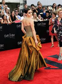 Emma Watson - Harry Potter and the Deathly Hallows Premiere in New York City, July 11, 2011
