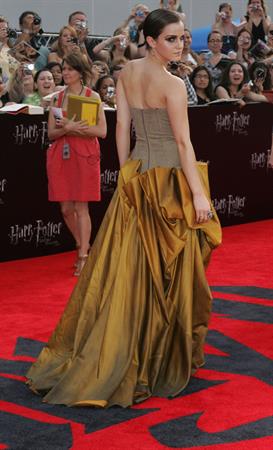 Emma Watson - Harry Potter and the Deathly Hallows Premiere in New York City, July 11, 2011
