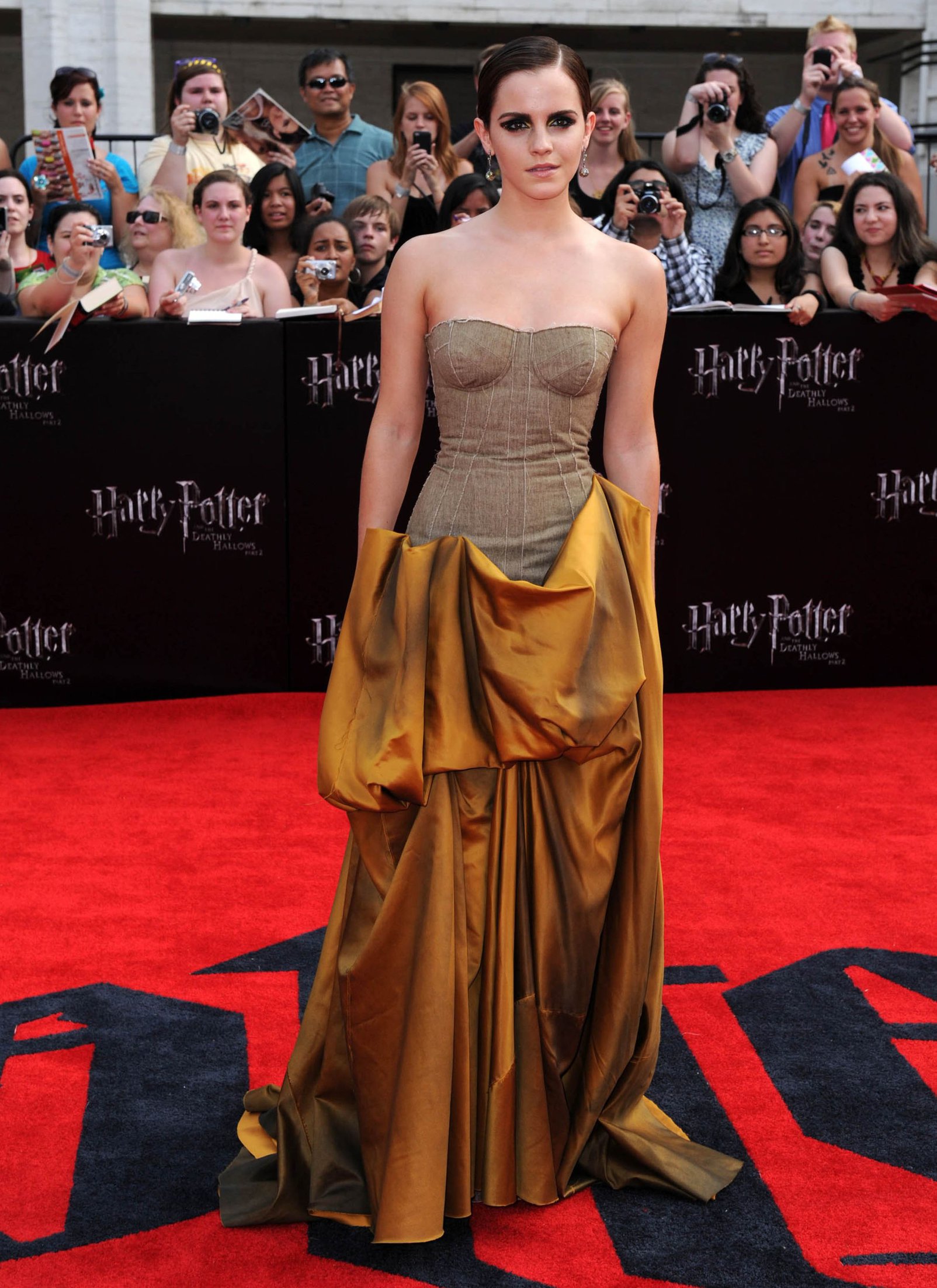 Emma Watson - Harry Potter and the Deathly Hallows Premiere in New York City, July 11, 2011