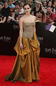 Emma Watson - Harry Potter and the Deathly Hallows Premiere in New York City, July 11, 2011