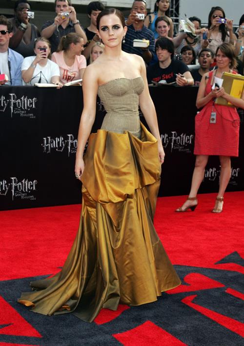Emma Watson - Harry Potter and the Deathly Hallows Premiere in New York City, July 11, 2011