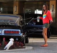 Alessandra Ambrosio in Santa Monica 29.09.11