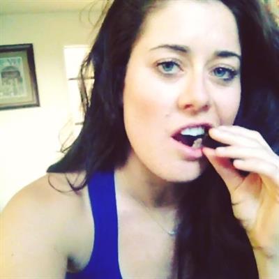 Manon Mathews taking a selfie