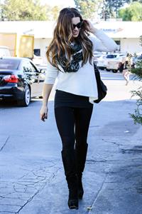 Kate Beckinsale at Brentwood Country Market October 31-2013 