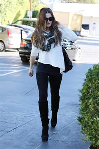 Kate Beckinsale at Brentwood Country Market October 31-2013 