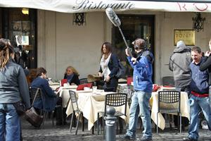 Kate Beckinsale On Set of The Face of an Angel in Rome November 11-2013 