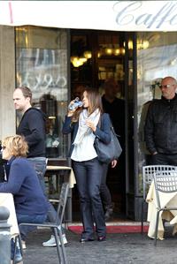 Kate Beckinsale On Set of The Face of an Angel in Rome November 11-2013 