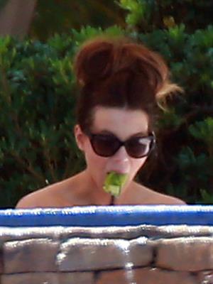 Kate Beckinsale wearing a bikini on vacation in Mexico August 21, 2013