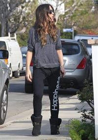 Kate Beckinsale Spotted at a friends house in Pacific Palisades March 32013 