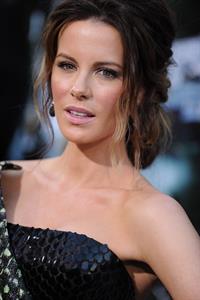 Kate Beckinsale Premiere of Columbia Pictures' 'Total Recall' at Grauman's Chinese Theatre in Hollywood August 1-20 
