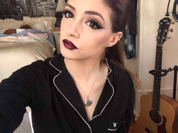 Chrissy Costanza taking a selfie