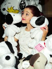 Ariana Grande Valentine Twitter party in Los Angeles 08-02-2012 